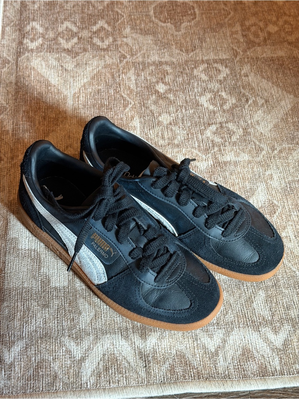 Puma Palermo women’s Black Leather Sneakers with Gum Sole